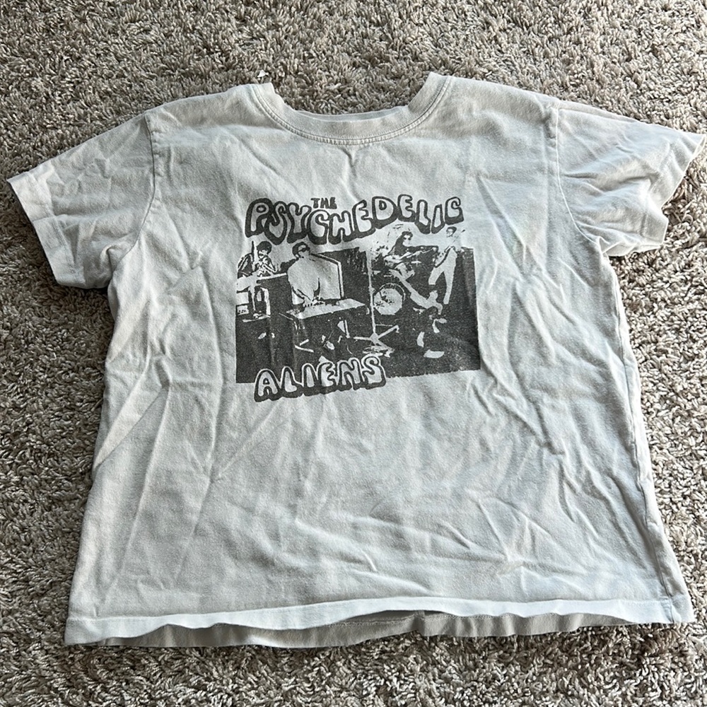 Brandy Melville Psychedelic Aliens graphic tee